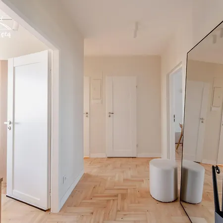 Marine Nad Parseta - Na Wyspie Solnej * 코워브제크