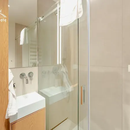 Marine Nad Parseta - Na Wyspie Solnej * 코워브제크